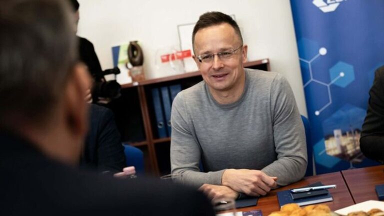 Peter Szijjarto: Supporting Domestic SMEs Is a Key Focus for Government