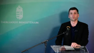 Czepek Gábor: Megérkezett Kijevbe a magyar delegáció