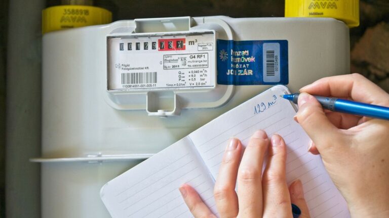 Hamarosan érkeznek a rezsistopkedvezményt tartalmazó számlák