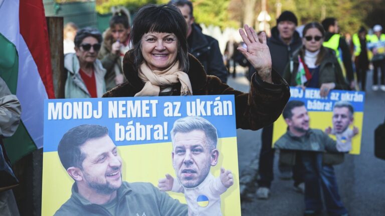 Szijjártó Péter: Zelenszkij hívja vissza a verőembereit, ő meg vegyen vissza az arcából!