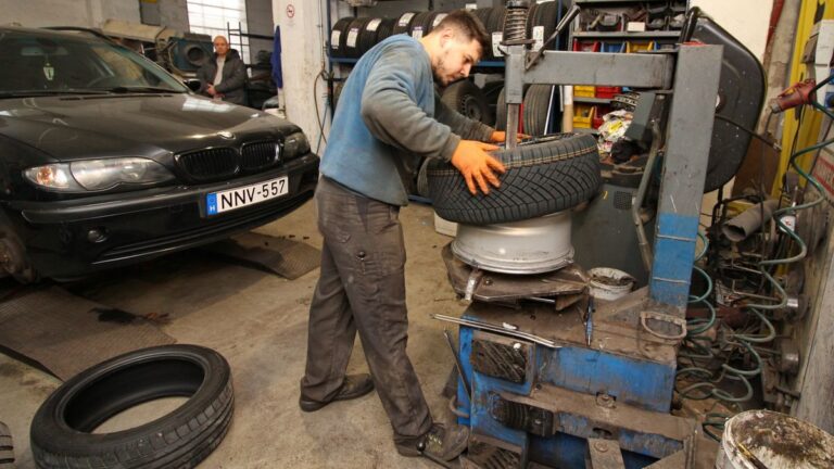 Gyakorlati teszt: megéri négy évszakos gumira váltaniuk a magyar autósoknak?