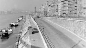 Mintha kiürítették volna a várost, szürreális képek a hatvanas évekből