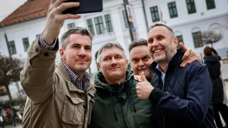 Kocsis Máté Orosházán: ez a választás, országjárás a külpolitikai csatákról szól