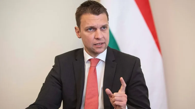 Menczer Tamás: A Kutyapárt engedélyezné a drogfogyasztást és a -termesztést is