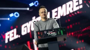 Szijjártó Péter: Minden egyes nap folytatódik a nyomásgyakorlás