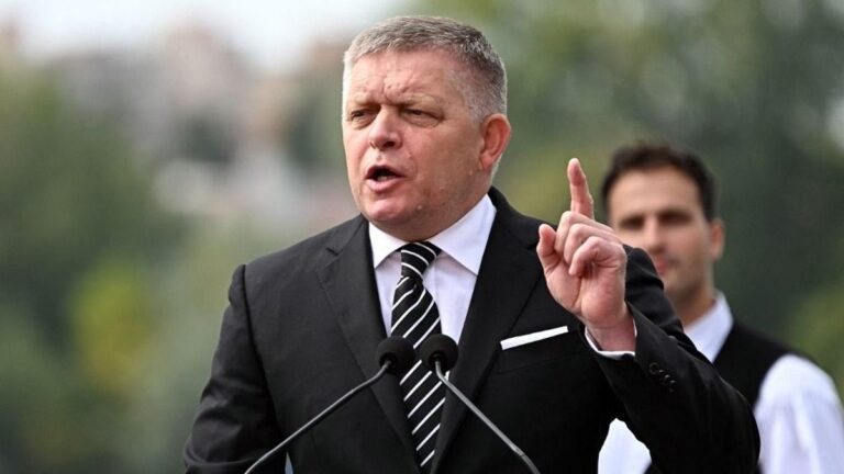 Robert Fico: A Barátság kőolajvezeték működésének felújítása nemcsak Szlovákia és Magyarország, hanem az egész Európa számára létfontosságú