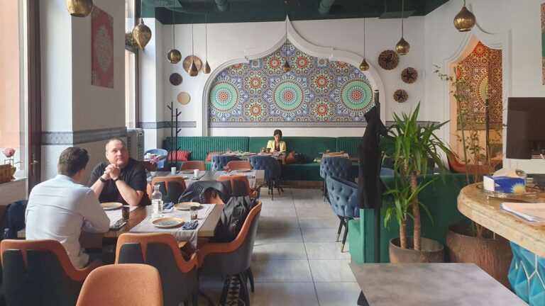 A marokkói és a libanoni konyha remekeit kínálja a Jouri étterem a főváros szívében