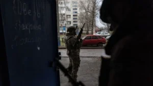 „Édesapám, a kapu elől elmartak és elvittek katonának” – folytatódnak a kényszersorozások Kárpátalján