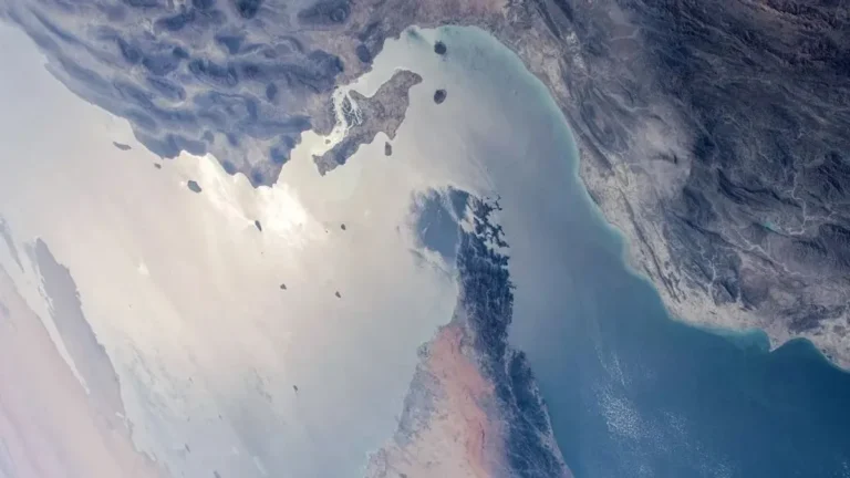 Totális blokád a Hormuzi-szorosban: ezért olyan fontos a titokzatos tengeri átjáró