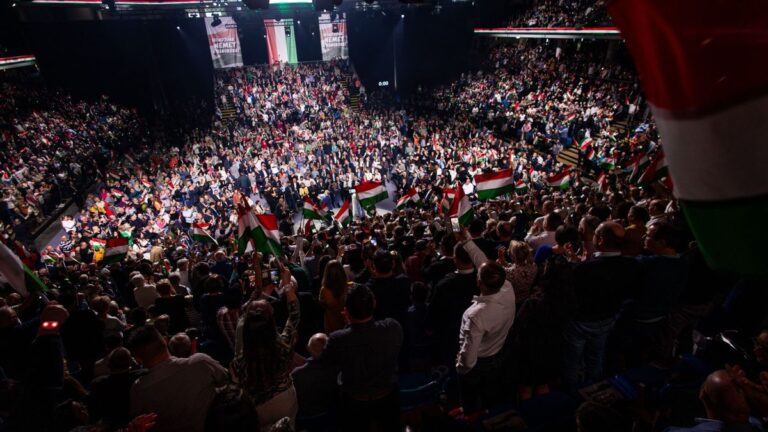 Nem pártalapon, hanem nemzeti alapon vezeti az országot Orbán Viktor + videó