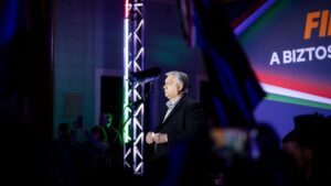 Orbán Viktor: Megyek le délre! – mondaná Jimi Hendrix