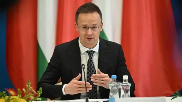 Szijjártó Péter friss hírt adott a Közel-Keleten rekedt magyarokról