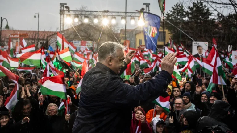 Orbán Viktor: Mi vagyunk az ünneplők, ők az ünneprontók 