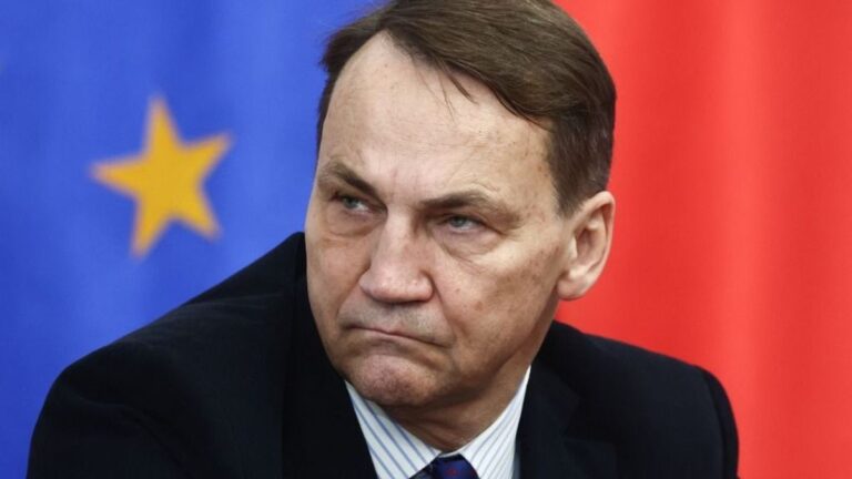 Szijjártó Péter: A lengyel külügyminiszter sajnos hazudik