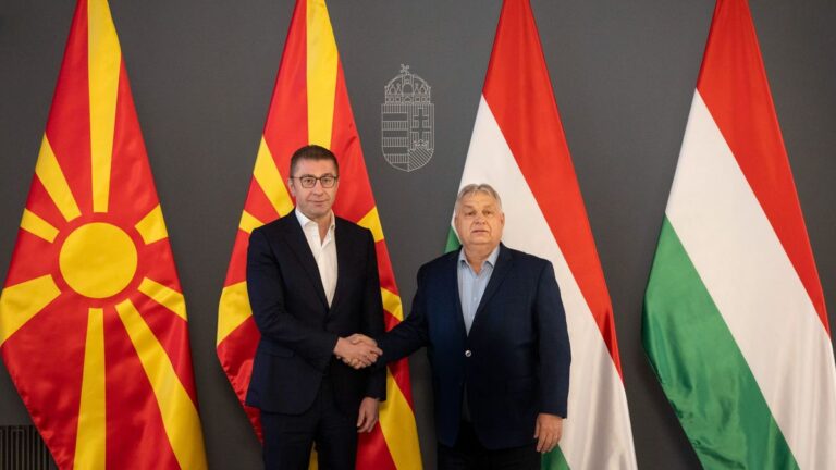 Orbán Viktor az északmacedón miniszterelnökkel tárgyalt