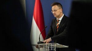 Szijjártó Péter visszaüzent Tusknak