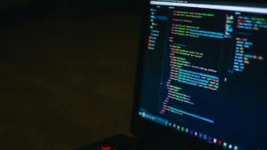 Tudja, mi volt az internet történetének első bejegyzett domainneve?