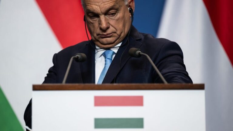 Ukrán pénzszállítmány: Orbánt a Btk.-ra figyelmeztetik