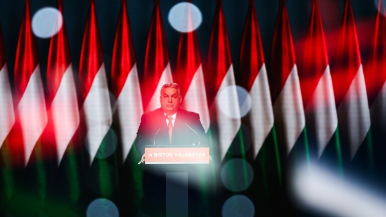 Minerva: A magyarok relatív többsége Orbánnal szemben nem harcias szuverenista, ha az uniós pénzekről van szó