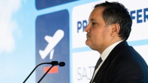 Szétvert meeting: Egy évig tervezték Nagy Márton kötetlen beszélgetését