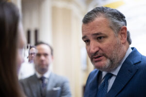 Ted Cruz, Tucker Carlson reignite feud over Iran war