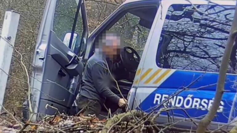 Sikkasztás miatt hallgattak ki négy volt rendőrt