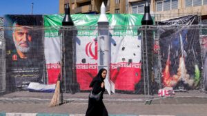 Teherán visszautasítja a tűzszünetet, a háború végleges lezárását akarja