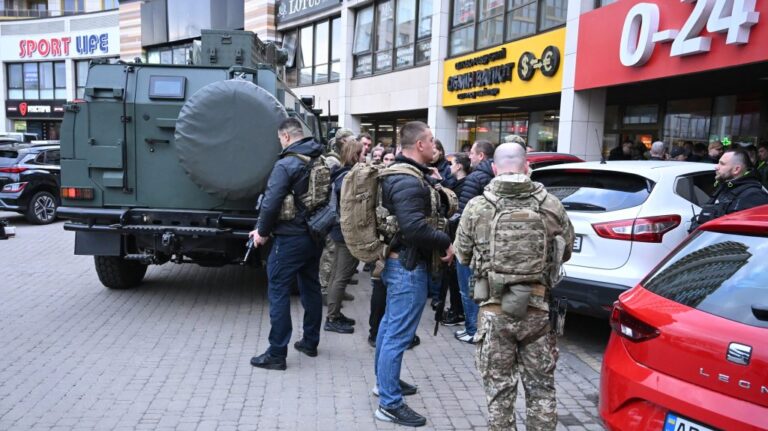 Egy moszkvai születésű férfi lövöldözött Kijevben, meghalt a hetedik áldozat