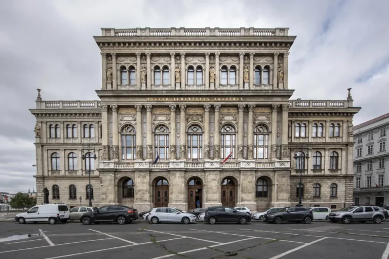 Az MTA visszafogadná a HUN-REN kutatóhálózatát