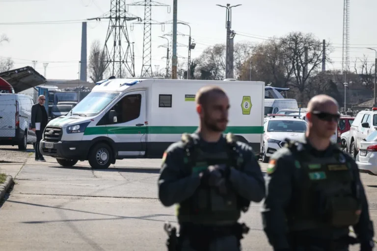 Az ukrán pénzszállítók ügyvédje szerint ha Lázár János igazat mond, terrorcselekményt hajtott végre a kormány