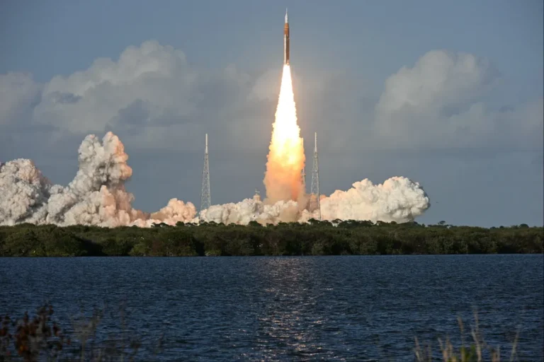 Elindult a misszió, amivel az emberiség messzebbre jut az űrben, mint valaha