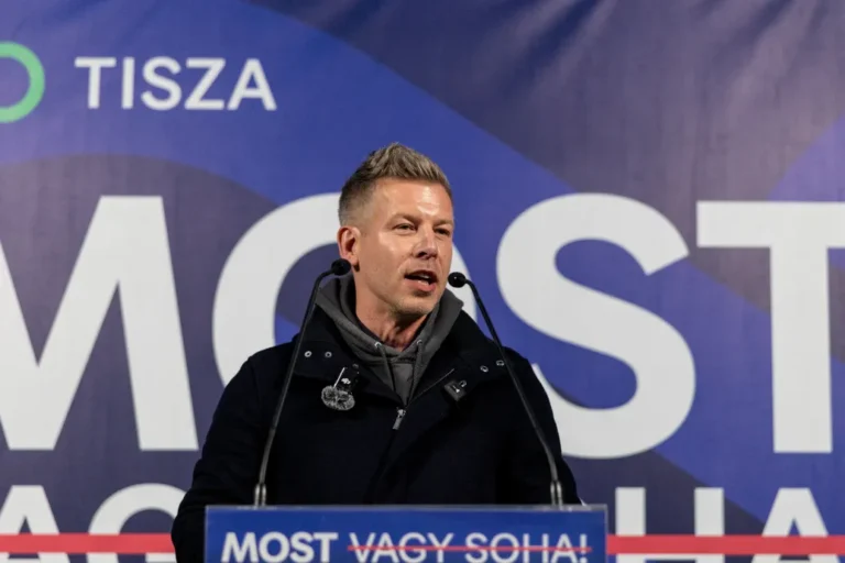 Magyar Péter: Soha nem látott politikai és nemzetbiztonsági bűncselekménysorozatnak vagyunk a tanúi