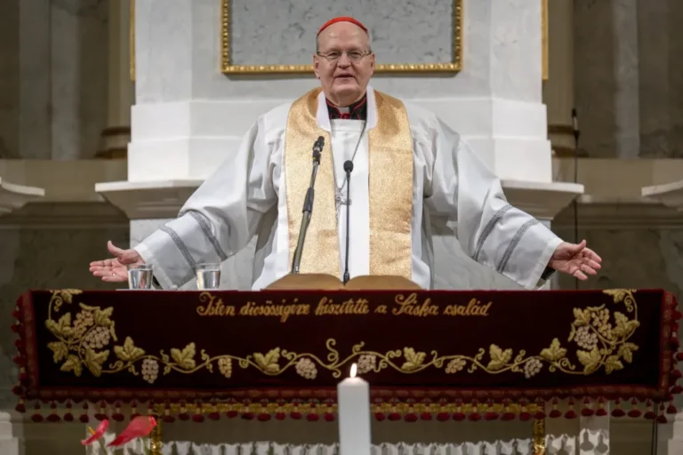 Erdő Péter bíboros a betegségéből lábadozva küldte el húsvéti üzenetét