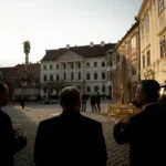 Szimbolikus városok, fordítható választókerületek és fideszes bástyák – így néz ki Orbán és Magyar kampányhajrája