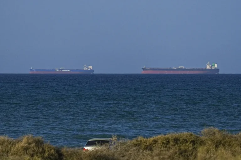 Donald Trump: Az amerikai hadsereg blokád alá veszi a Hormuzi-szorost