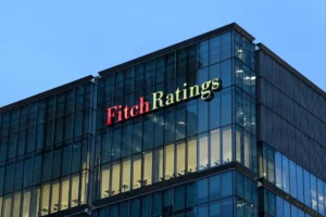 Hitelminősítő: Komoly gazdasági kihívások várnak a Tisza-kormányra