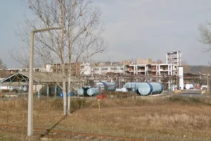 Időzített bomba lehet a Miskolc melletti vegyi üzem, ahol éhségsztrájkba kezdenek a dolgozók