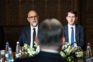 Épp csak hazamentek a határon túli szervezetek elnökei Orbán mellől, már jöhetnek is vissza Magyarhoz