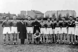 A rendőrkapitány, aki focikapitány is volt, és majdnem meglincselték az elbukott vb-döntő után