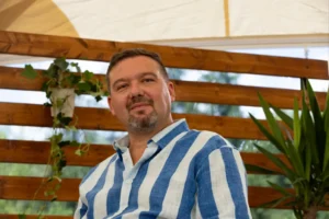 A Pesti Srácok főszerkesztője szerint azért bukott a Fidesz, mert nem változtatták meg 2024-ben a választási rendszert