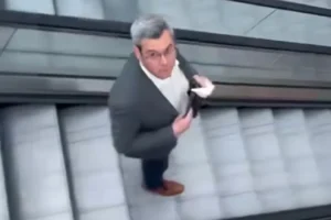 Mi köze lehetett Takács Péternek vagy a sógorának egy sokmilliárdos beszerzéshez a Covid idején?