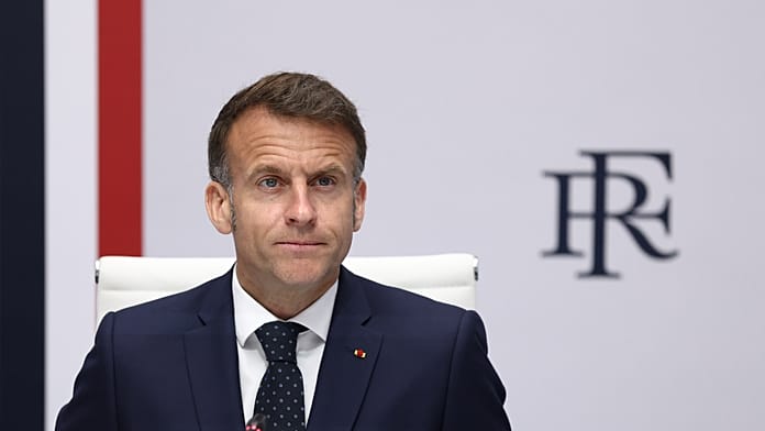 Izrael "tisztességtelen közvetítőnek" tekinti Franciaországot, ezért kizárja a Libanonnal folytatandó washingtoni tárgyalásokról