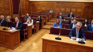 OPEKEPE-botrány: az etikai bizottság egyhangúlag javasolja mind a 11 képviselő mentelmi jogának felfüggesztését