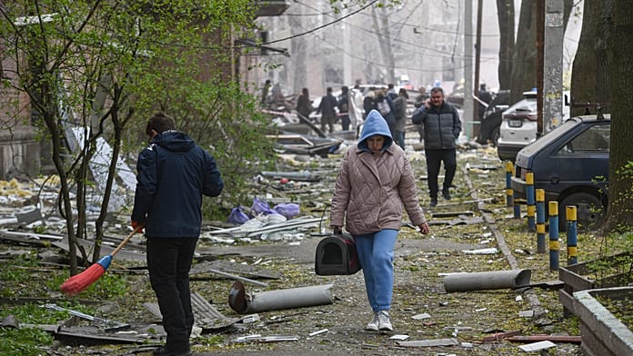 Legkevesebb hét halott az Ukrajnát ért éjszakai orosz légitámadásokban, a fő célpont Dnyipro volt