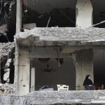 Izraeli légitámadások nyolc ember életét követelték Dél-Libanonban, köztük három mentőmunkásét