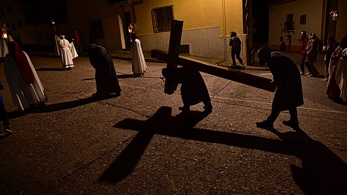 Jeruzsálem: Nagycsütörtöki imádság, szertartás hívek nélkül