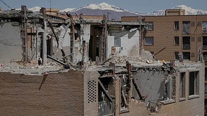 Az amerikai-iráni tárgyalások második fordulóját próbálták összehozni az amerikai blokád első napja alatt