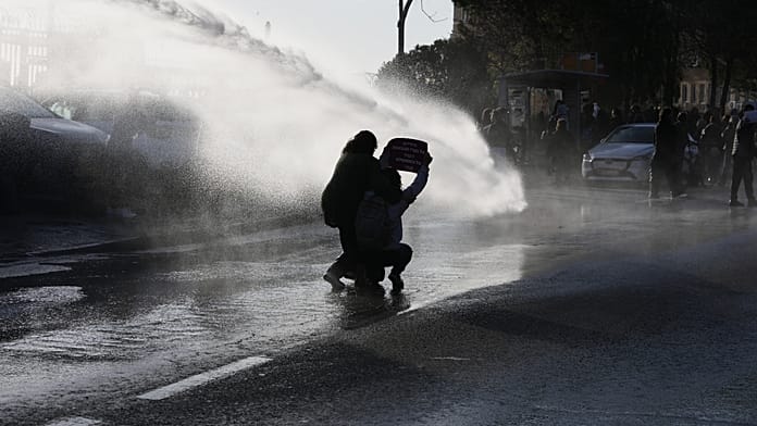 Rendőrség feloszlatja jeruzsálemi tüntetést az izraeli halálbüntetési törvény miatt