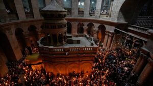 Megtartották a Szent Tűz szertartását a Szent Sír-templomban