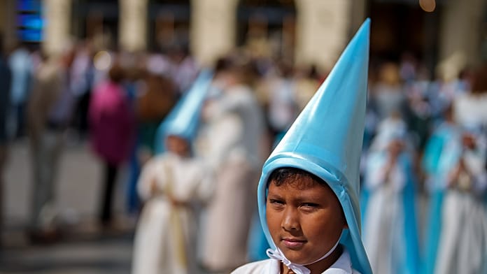 Hagyományos húsvéti monák modern köntösben Barcelonában